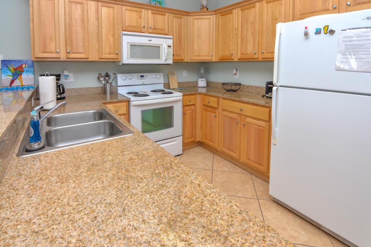 Apartment Tropic Winds 1003